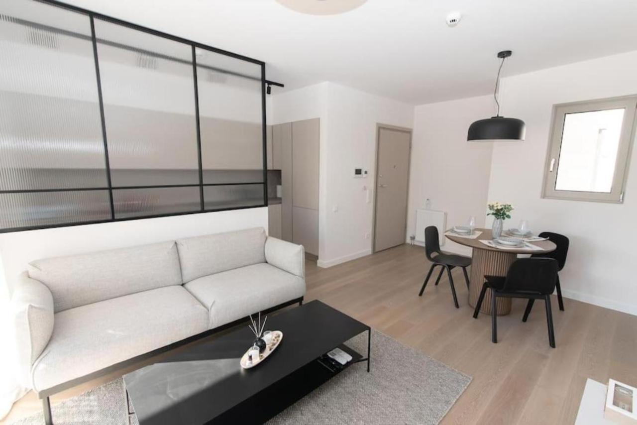 Modern Apartment Close To Athens City Center ภายนอก รูปภาพ